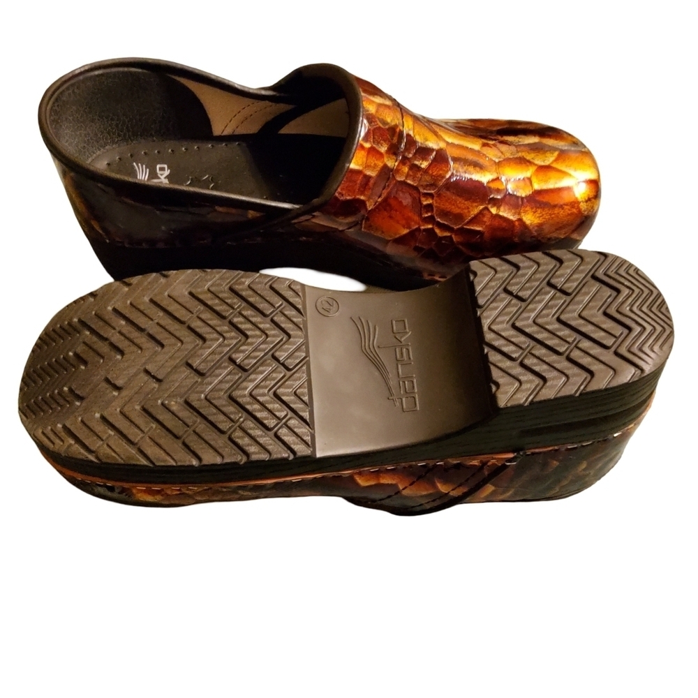 Dansko Honeycomb Pattern Clogs - image 8